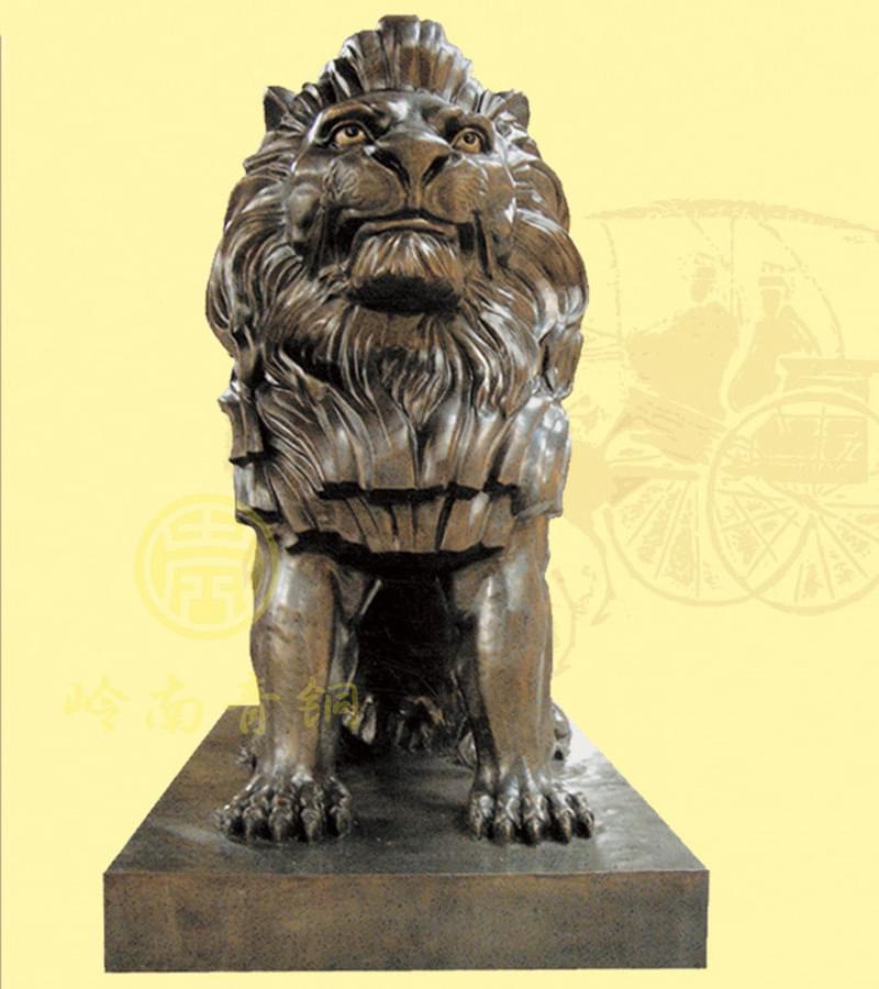 雄獅（1號(hào)）長(zhǎng)1.8米，寬1米，高1.8米