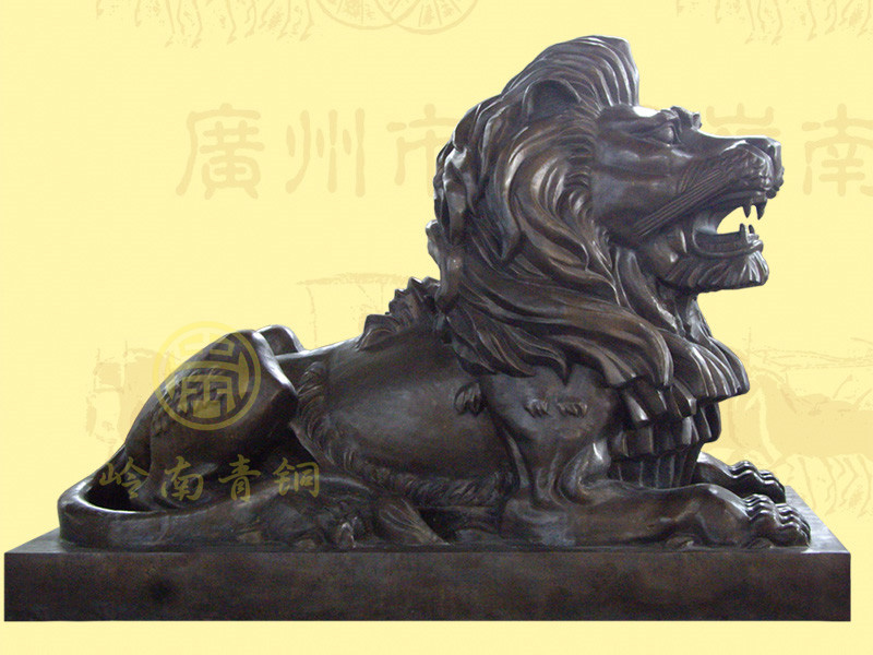匯豐獅（3號）長2.13米，寬1米，高1.48米