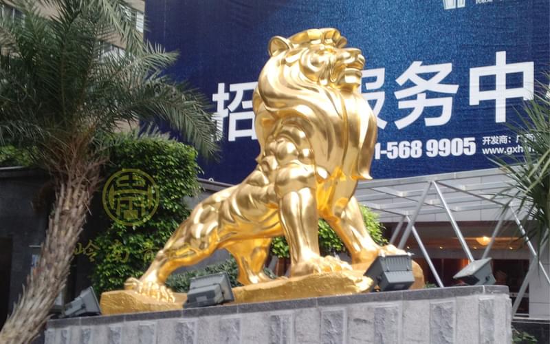 金色走獅