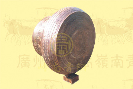 銅鼓2