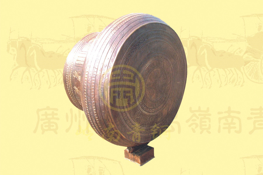 銅鼓2