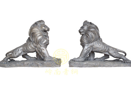 現(xiàn)貨：上山獅（長2.1cm，高1.4米，寬0.9米）