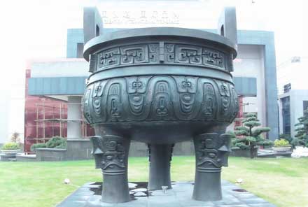 大克鼎-深圳金鳳凰家具集團(tuán)