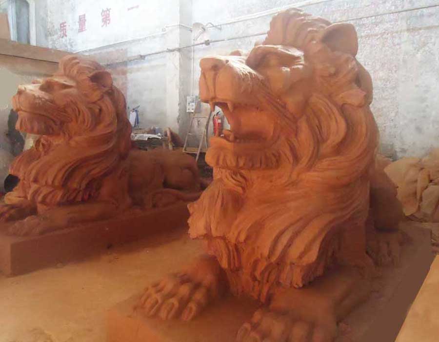 銅獅子泥模